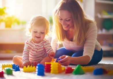 Cuando la educación en casa no es suficiente y debes complementar con un servicio de niñera u otro tipo de cuidado infantil